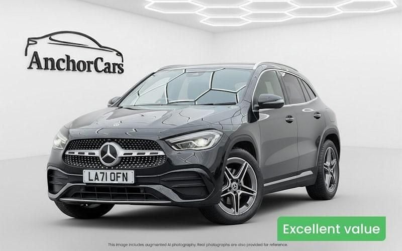 Used Mercedes GLA200 Executive 163 HP (119 kW) 2022 Black SUV