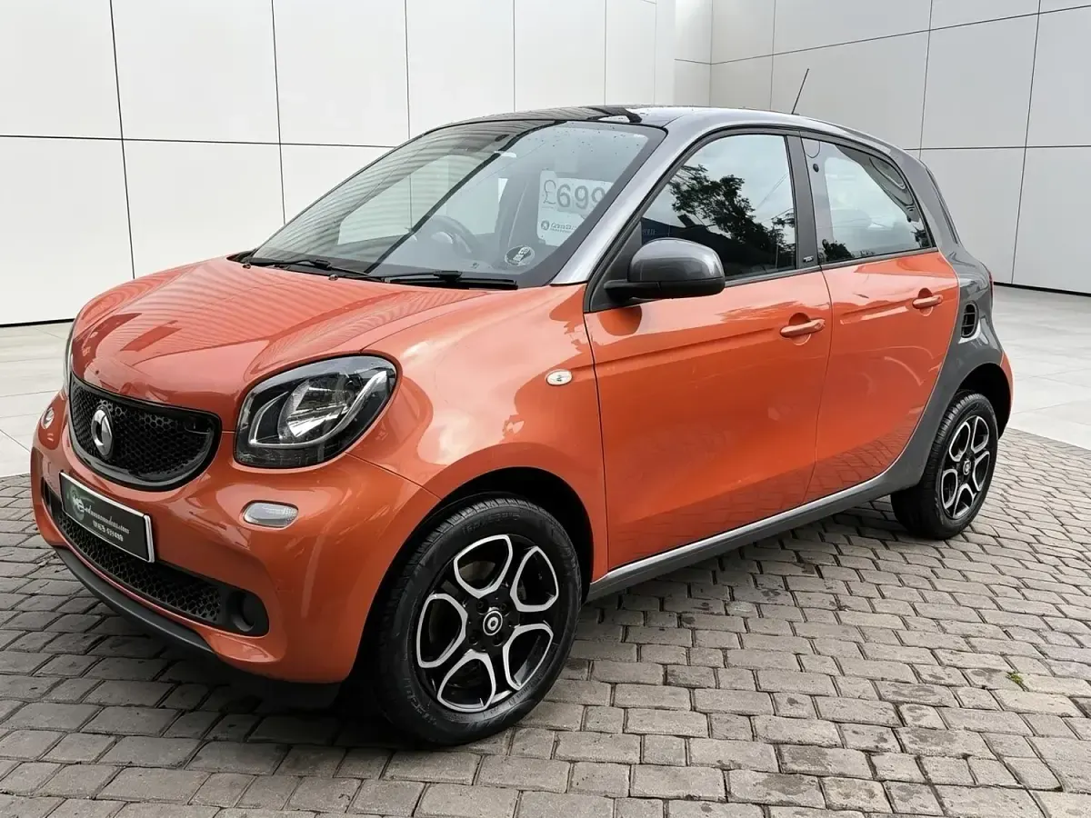Used Smart ForFour Prime 71 HP (52 kW) 2017 Orange Hatchback