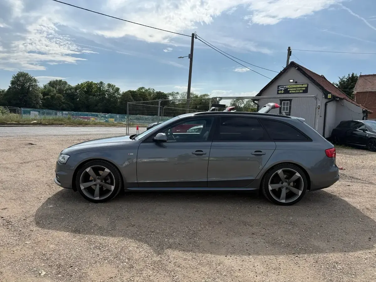 Used Audi A4 Black Edition 143 HP (105 kW) 2012 Grey Estate