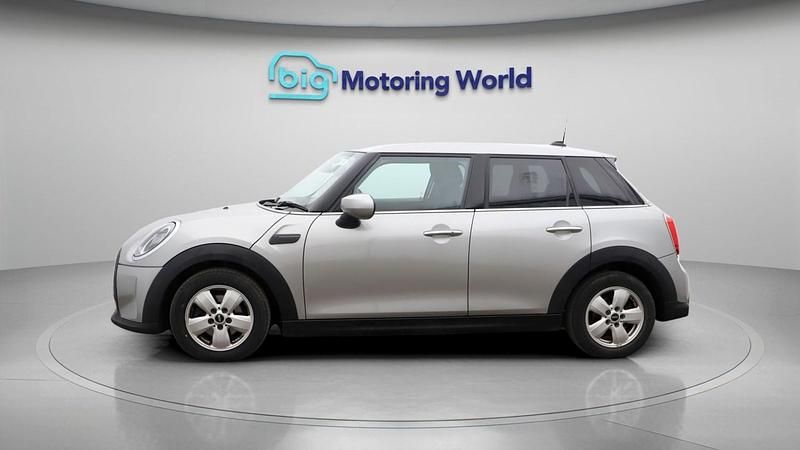 Used Mini Cooper Classic 136 HP (100 kW) 2022 Silver Hatchback