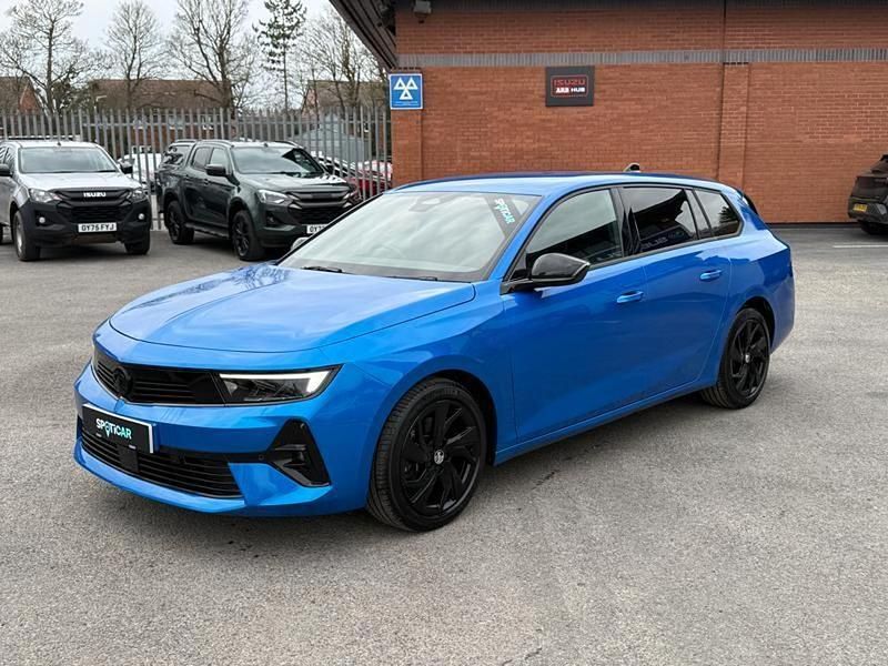 Used Vauxhall Astra S 128 HP (94 kW) 2024 Blue Estate