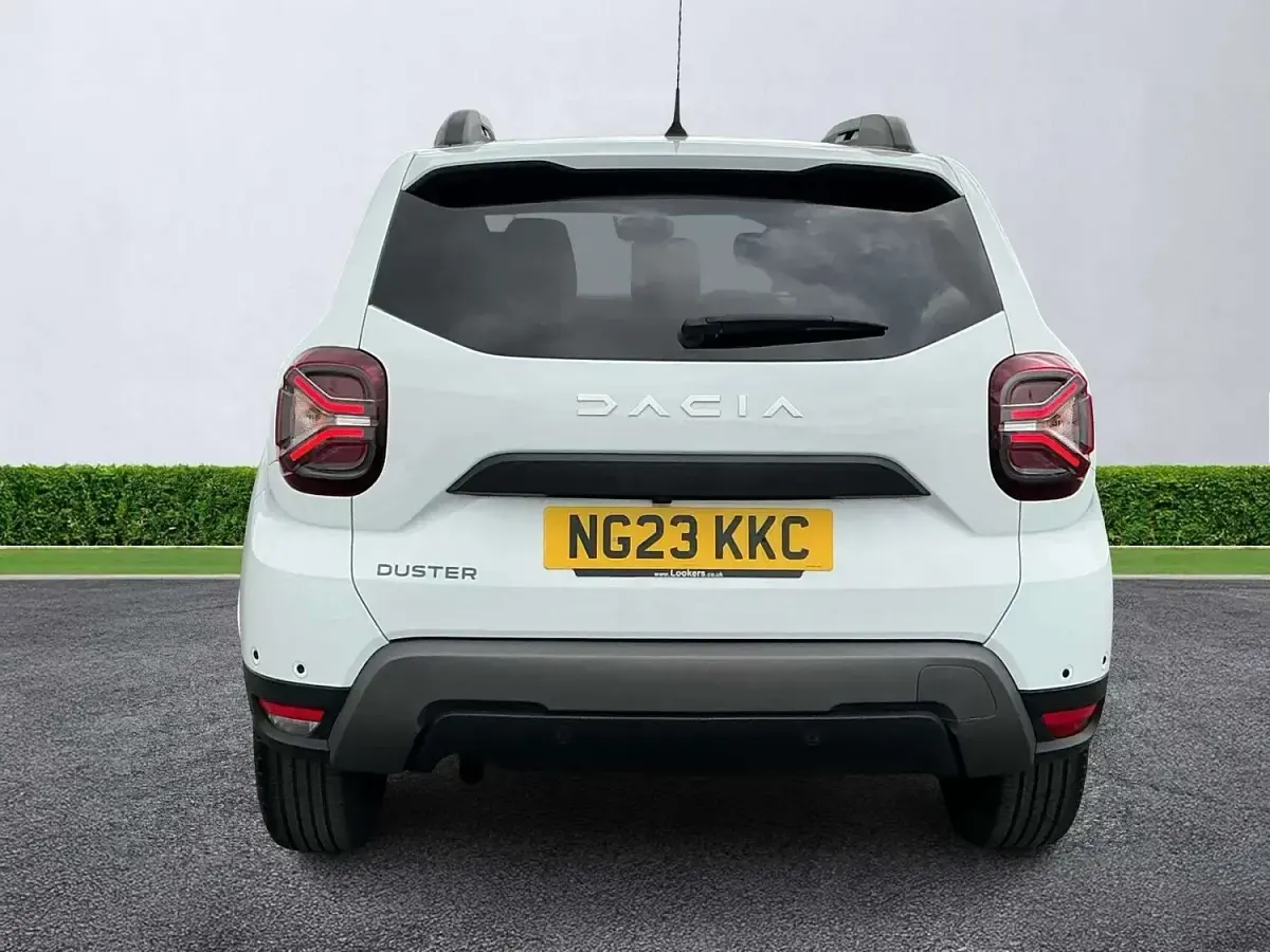 Used Dacia Duster Journey 2023 White SUV