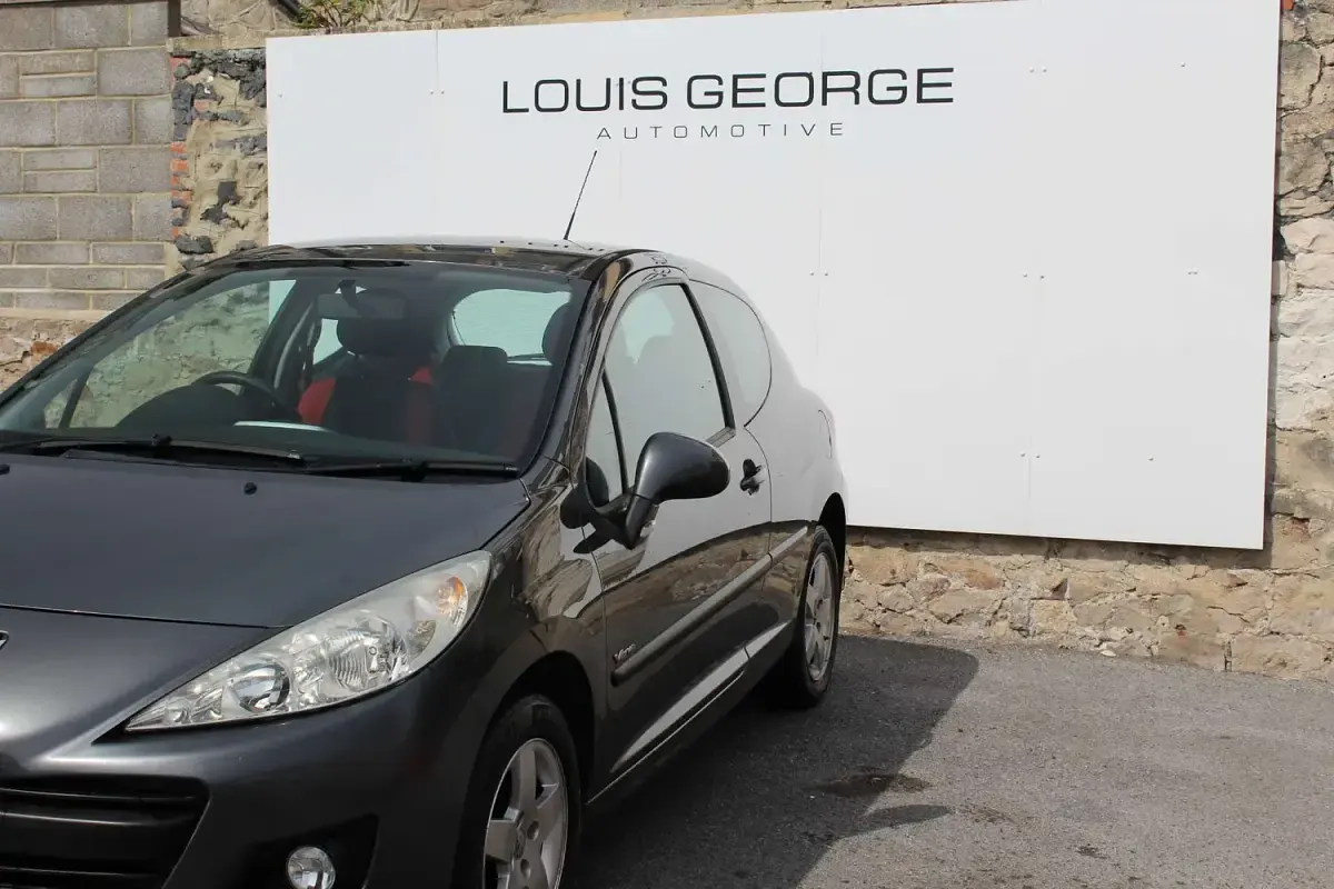 Used Peugeot 207 2010 Grey Hatchback