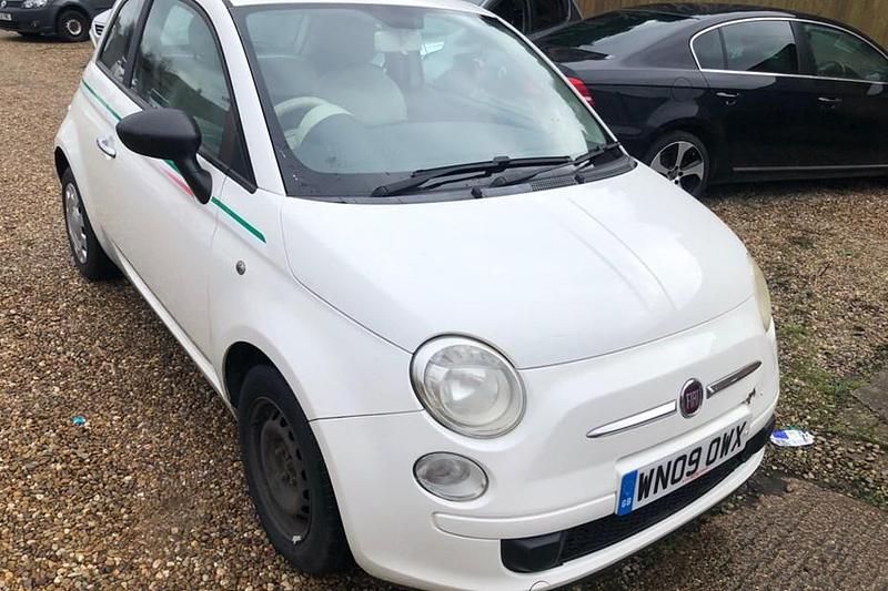 Used Fiat 500 Pop 69 HP (50 kW) 2009 White Hatchback