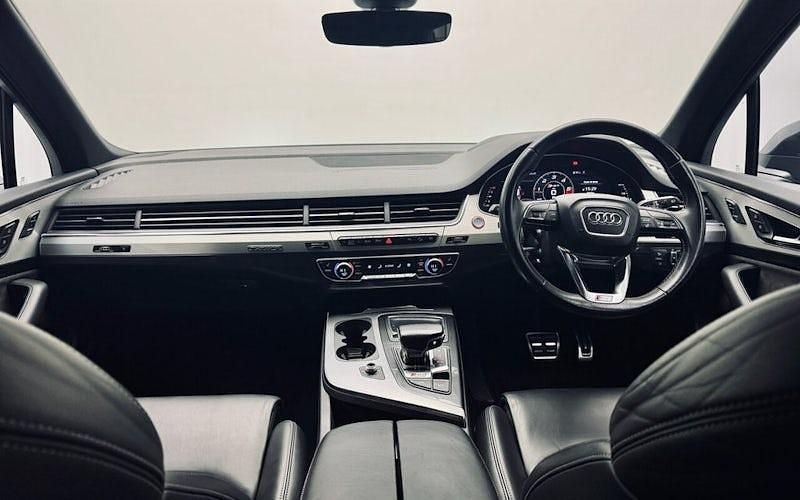 Used Audi SQ7 Design 435 HP (319 kW) 2017 Grey SUV