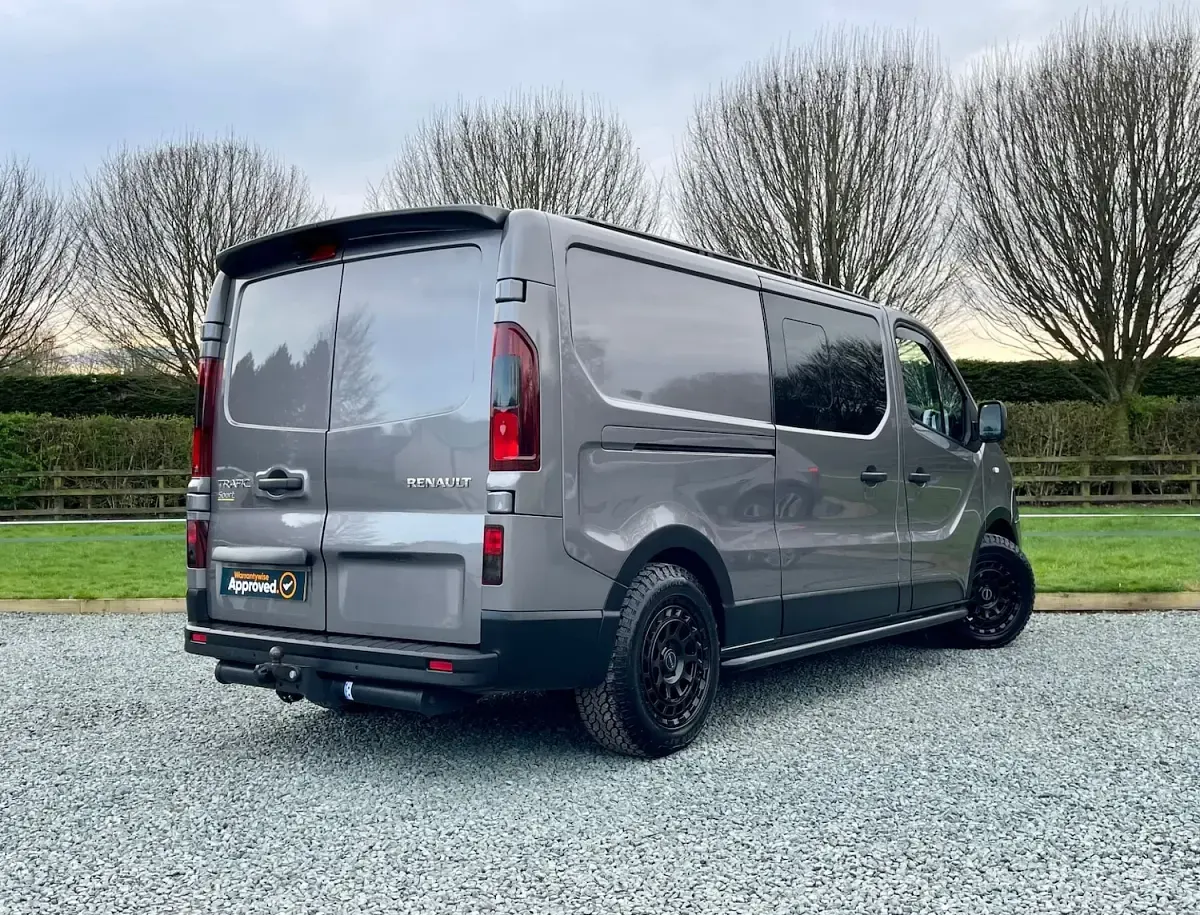 Used Renault Trafic 2018 Grey MPV