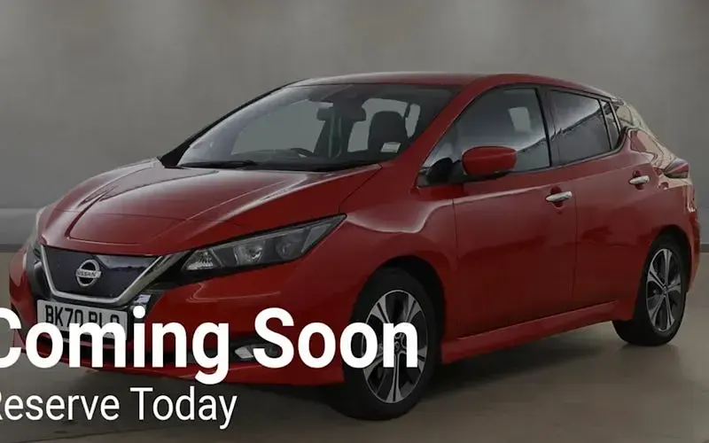 Used Nissan Leaf N-Connecta 110 kW (150 HP) 2020 Red Hatchback