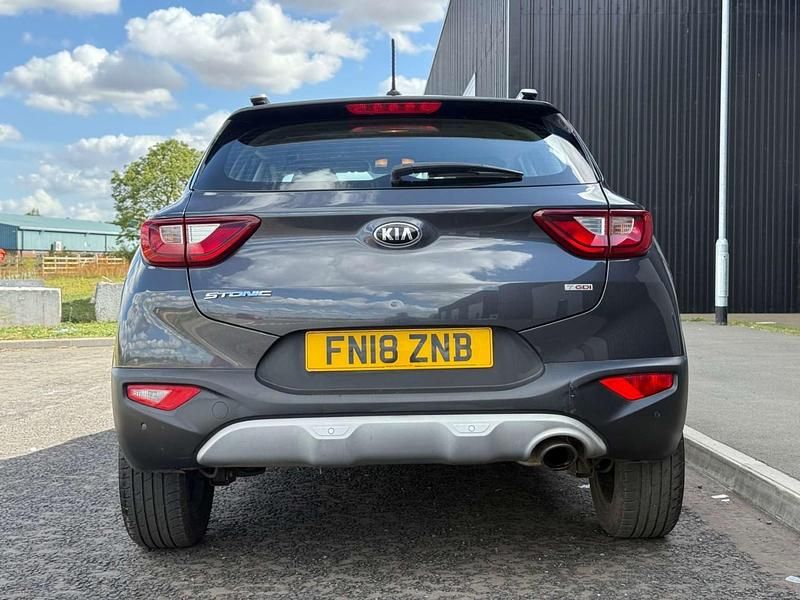 Używany Kia Stonic 118 KM (86 kW) 2018 Szary SUV