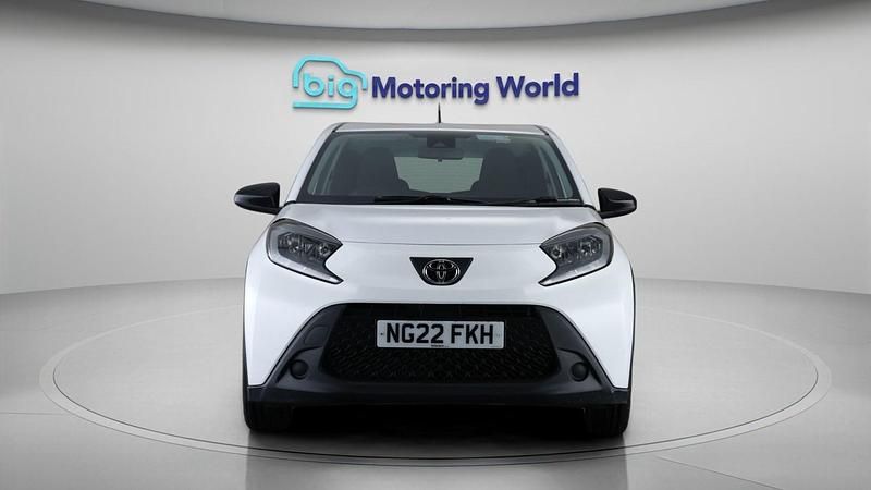 Used Toyota Aygo X PURE 2022 White SUV