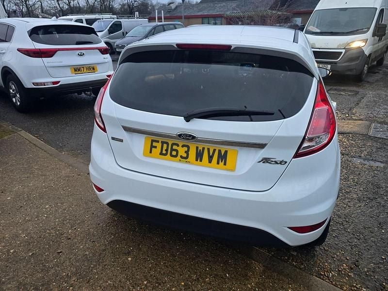 Used Ford Fiesta Titanium 2014 White Hatchback