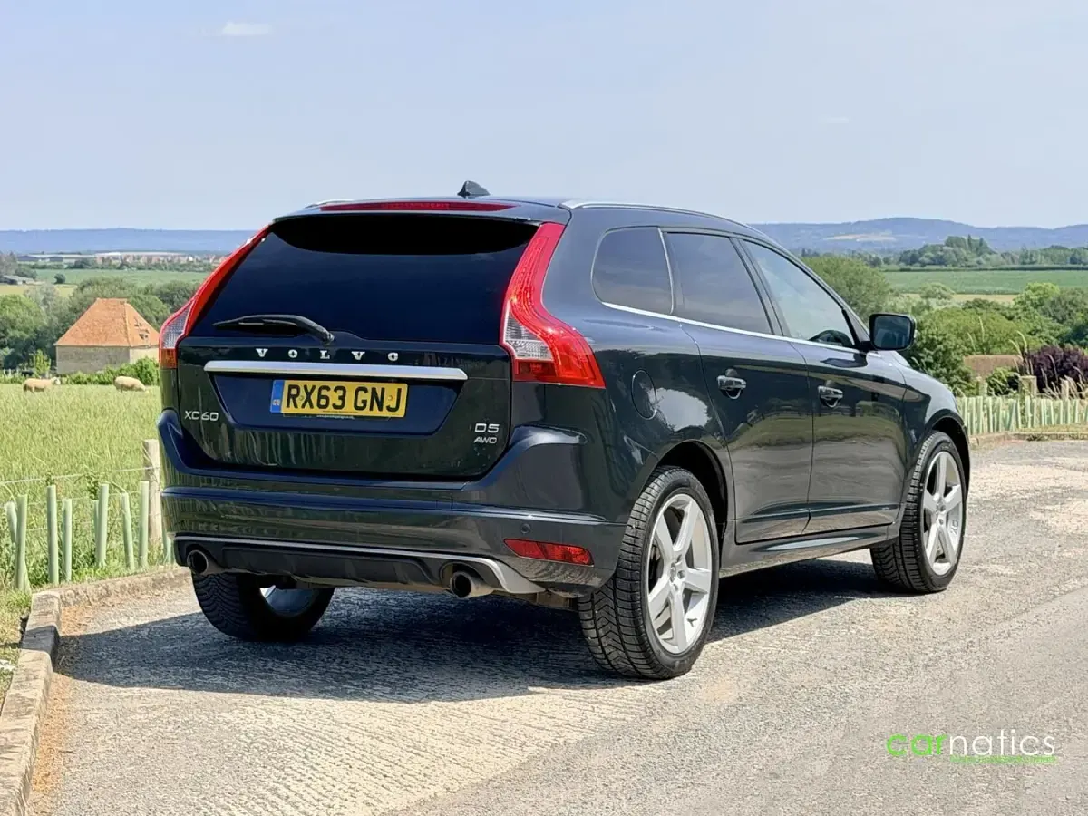 Used Volvo XC60 R-Design 215 HP (158 kW) 2013 Grey SUV