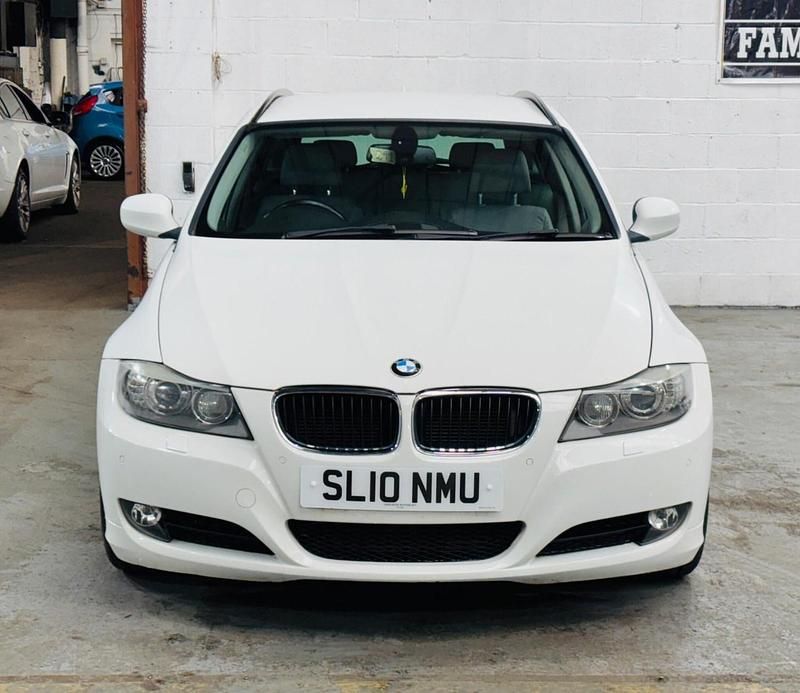 Used BMW 320 2010 White Estate