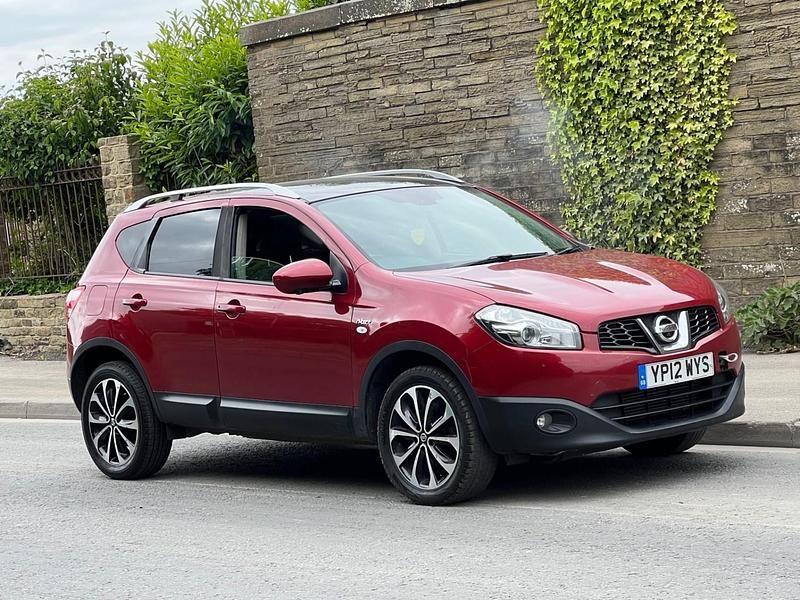 Used Nissan Qashqai N-TEC 2012 Red SUV