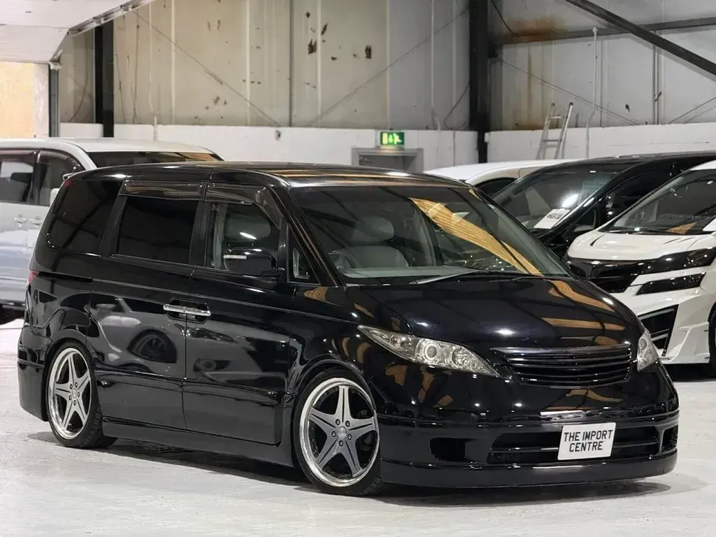Used Honda Elysion 2005 Black MPV