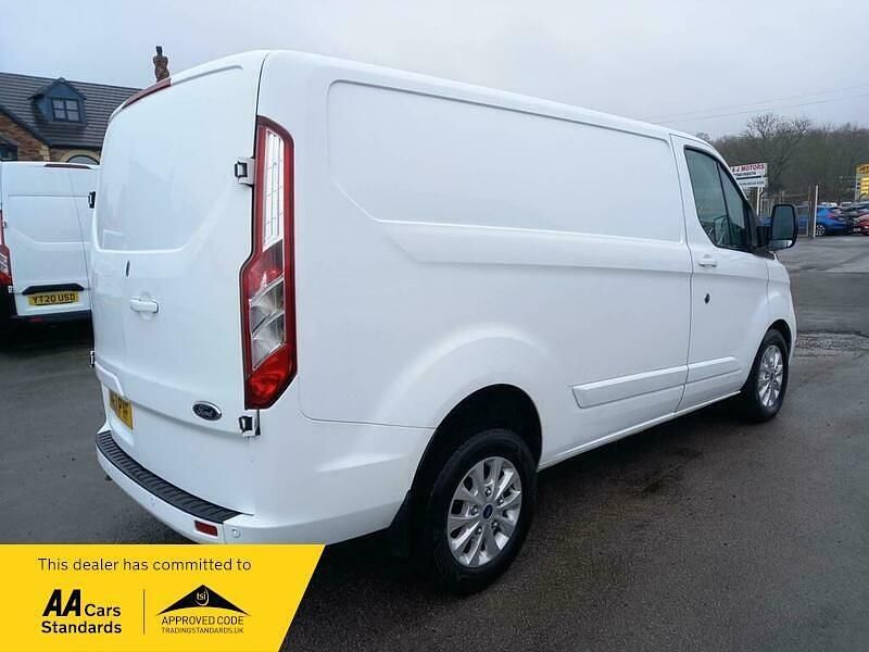 Used Ford Transit Custom Limited 130 HP (95 kW) 2021 White Van