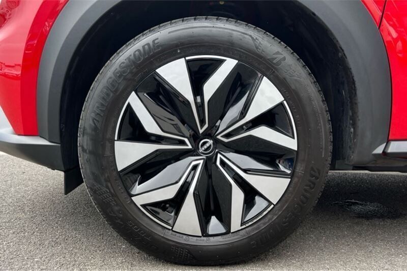 Used Nissan Juke Acenta 114 HP (83 kW) 2023 Red  SUV