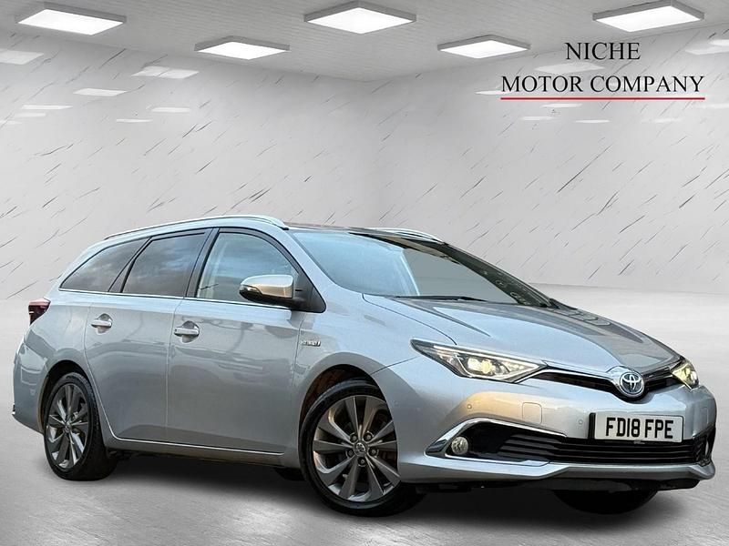 Silver Used 2018 Toyota Auris Hybrid Estate | £10,490 (Fair price) - Image 1/4