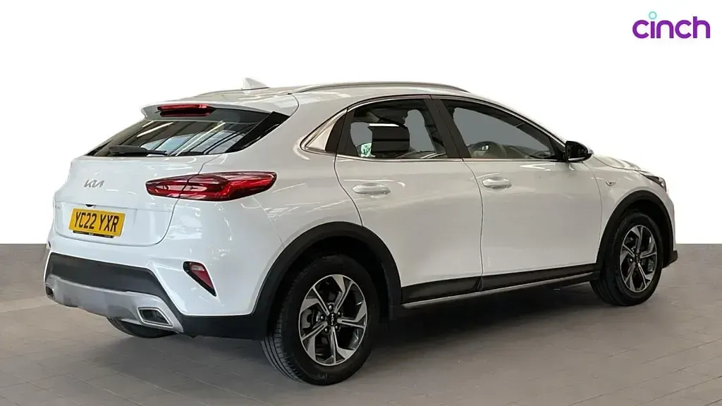 Used Kia XCeed 2022 White SUV