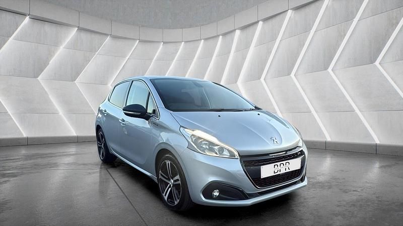 Used Peugeot 208 GT-line 110 HP (80 kW) 2018 Silver Hatchback