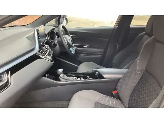 Used Toyota C-HR Design 122 HP (89 kW) 2021 Grey SUV