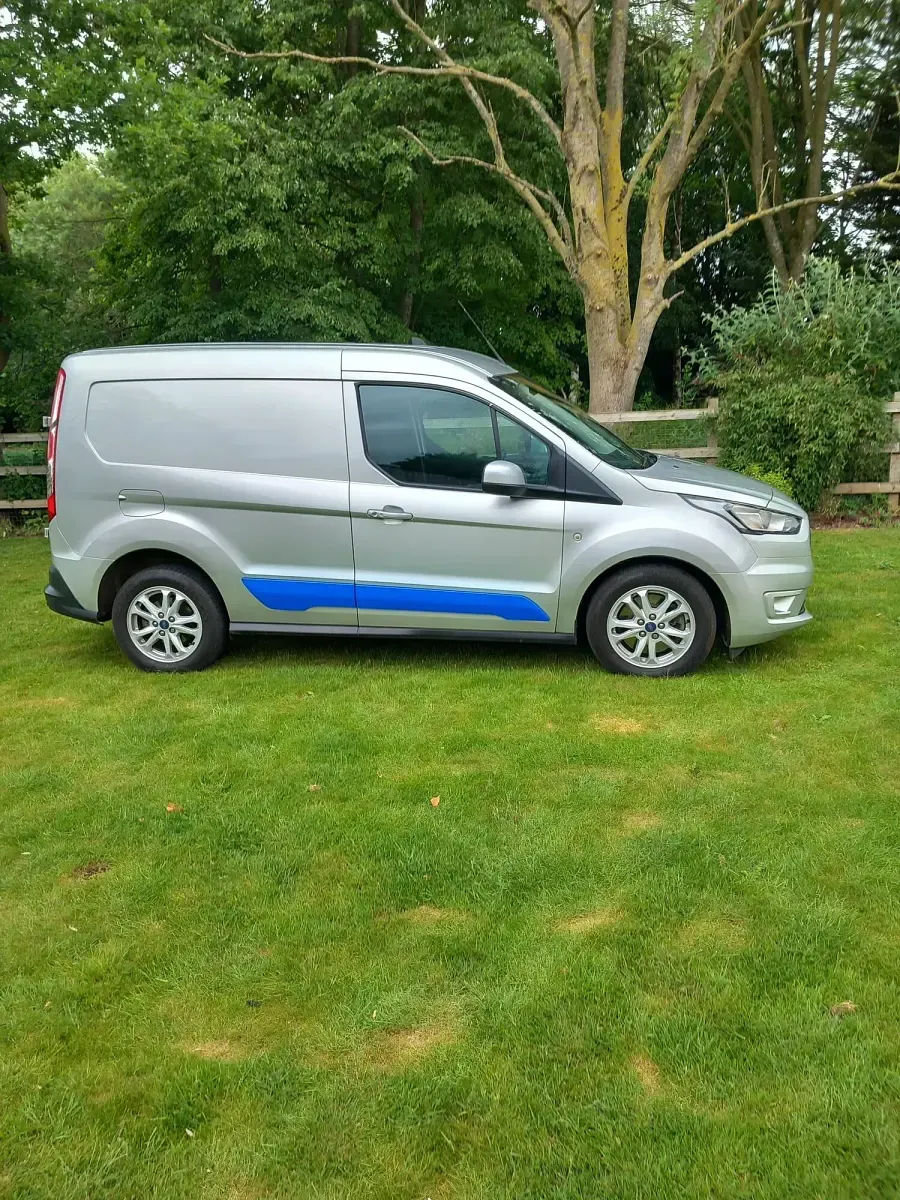Used Ford Transit Connect Limited 120 HP (88 kW) 2021 Silver MPV