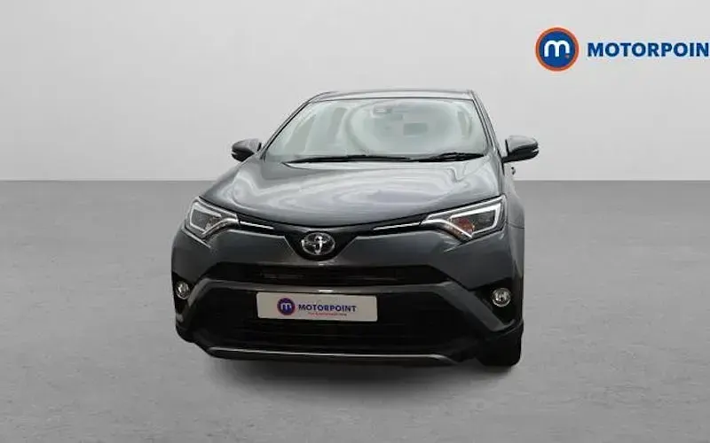 Usado Toyota RAV4 Design 197 CV (144 kW) 2018 SUV