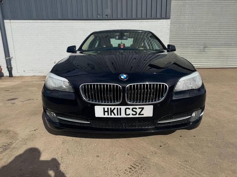 Begagnad BMW 528 Impressive 2011 Svart Sedan