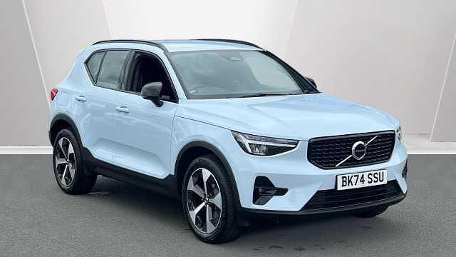 Used 2025 Volvo XC40 Plus SUV | £33,990 (A bit pricey) - Image 1/3