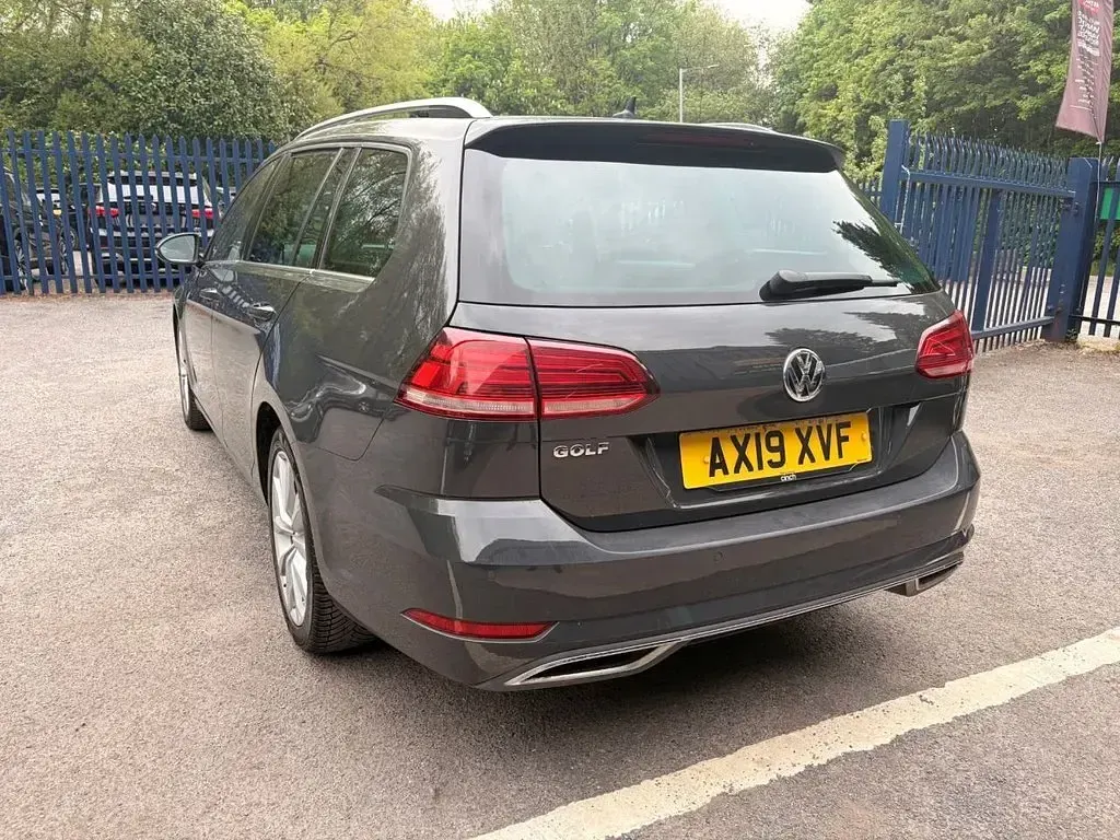 Used VW Golf VII GT 115 HP (84 kW) 2019 Grey Estate