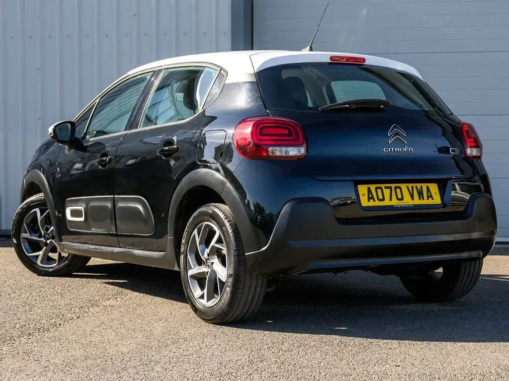 Used Citroën C3 Flair 83 HP (61 kW) 2021 Black Hatchback