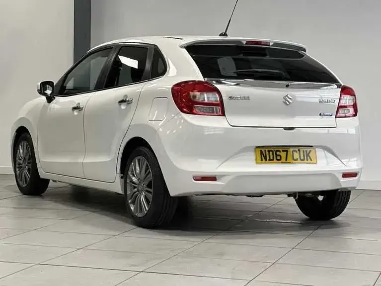 Used Suzuki Baleno SZ5 90 HP (66 kW) 2018 White Hatchback