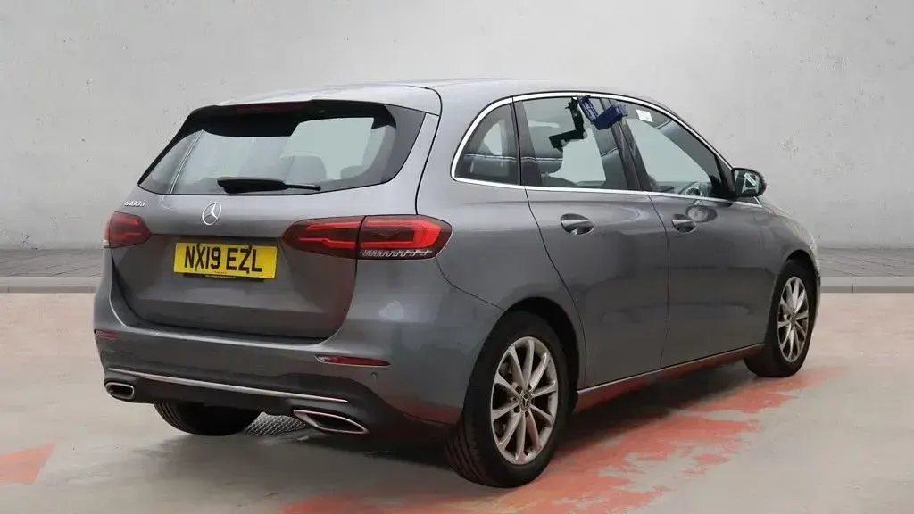 Used Mercedes B180 Executive 116 HP (85 kW) 2019 Grey Hatchback