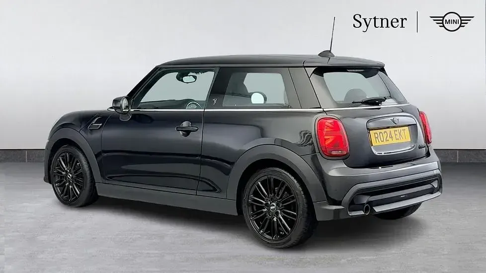 Used Mini Cooper Exclusive 134 HP (98 kW) 2024 Black Hatchback