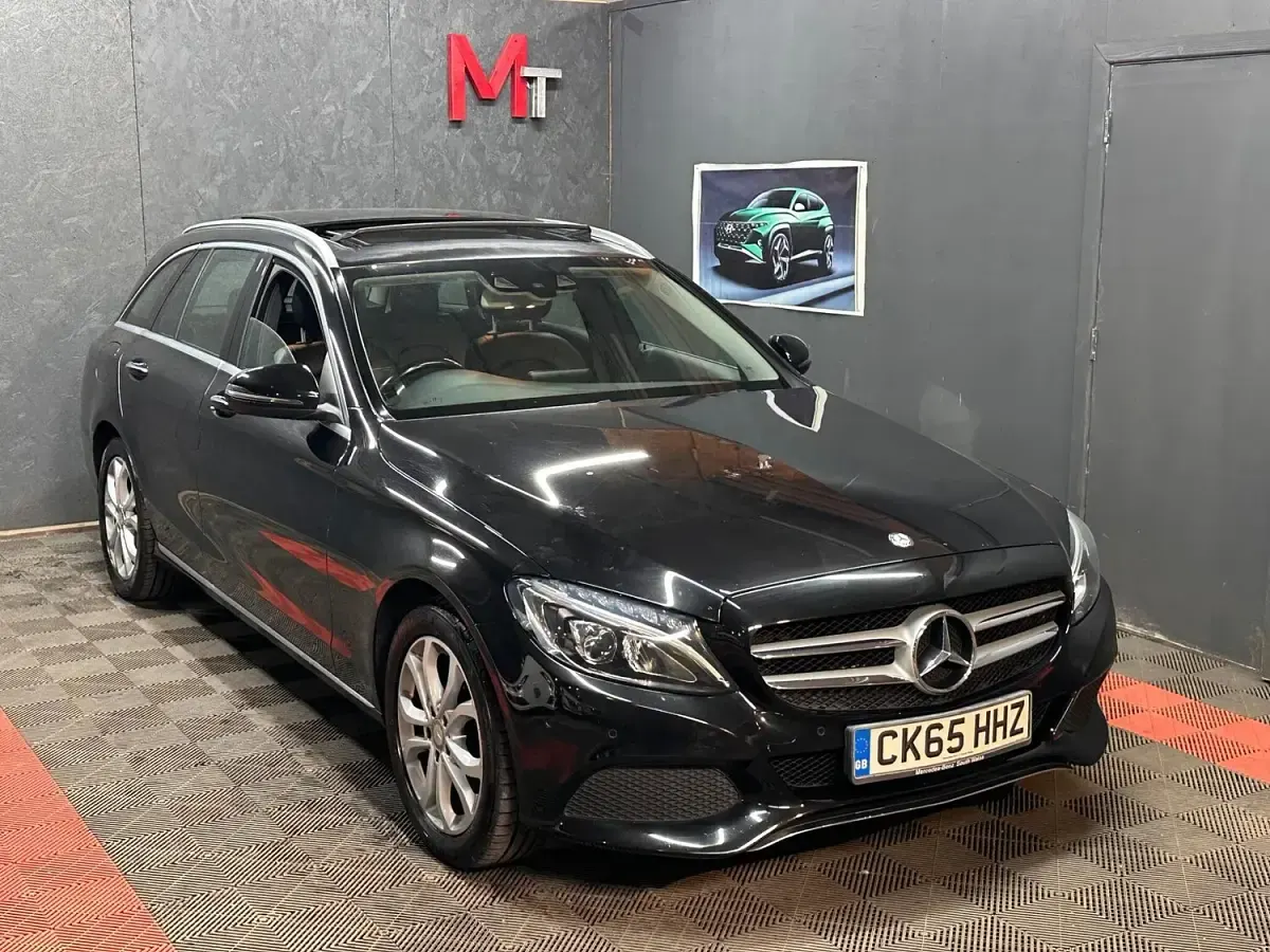 Used Mercedes C200 Premium 181 HP (133 kW) 2015 Black Estate
