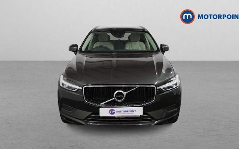 Used Volvo XC60 Momentum 250 HP (183 kW) 2019 Grey SUV