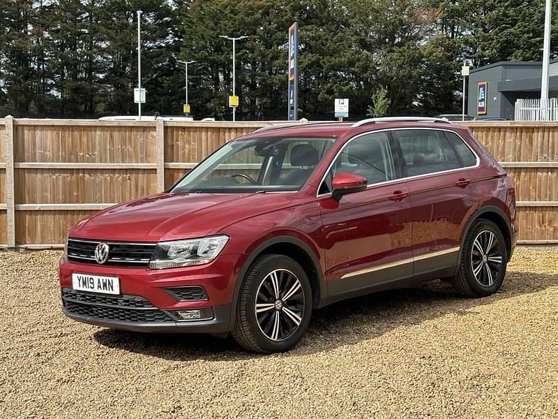 Red Used 2019 VW Tiguan SE SUV | £15,700 (Super price) - Image 1/4