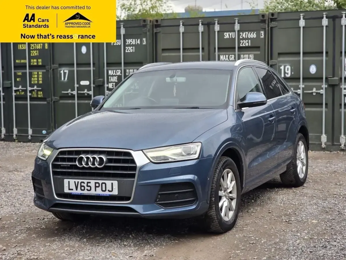 Usado Audi Q3 Design 184 HP (135 kW) 2015 Azul SUV