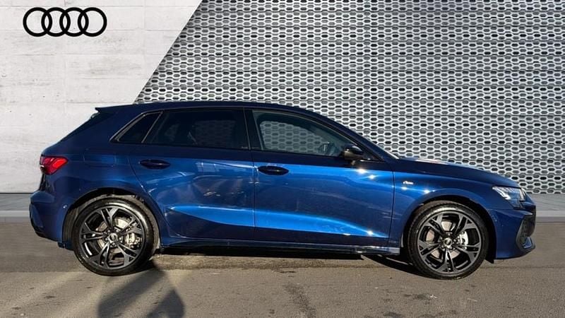 Used Audi A3 e-tron Black Edition 204 HP (150 kW) 2025 Blue Hatchback
