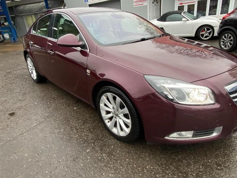 Used Vauxhall Insignia Elite 160 HP (117 kW) 2012 Red Hatchback