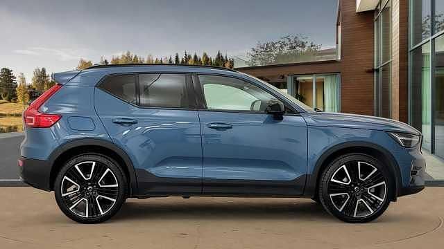 Used Volvo XC40 Ultra 161 HP (118 kW) 2024 Blue SUV