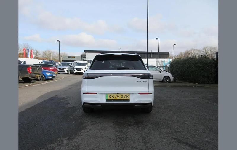 Used Geely EX5 160 kW (218 HP) 2025 White SUV