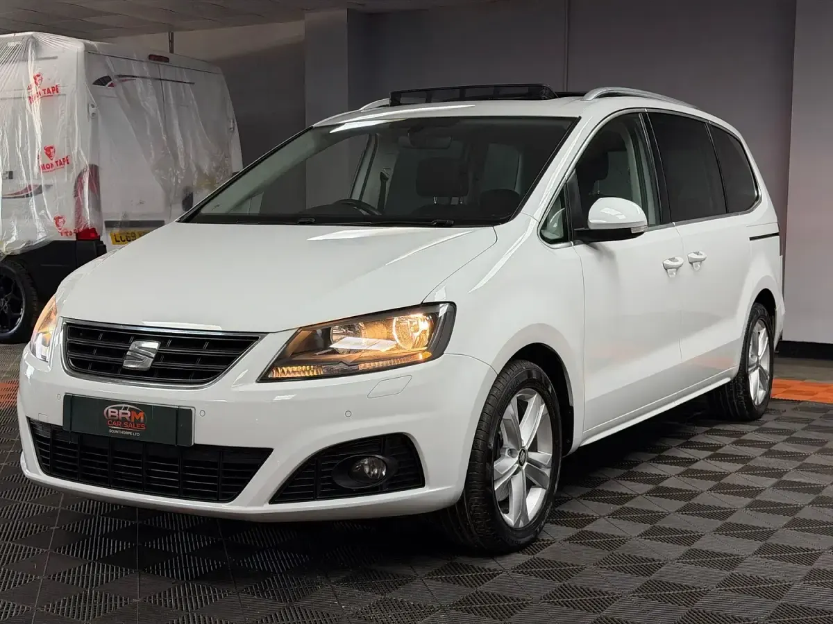 Used Seat Alhambra XCELLENCE 150 HP (110 kW) 2017 White MPV