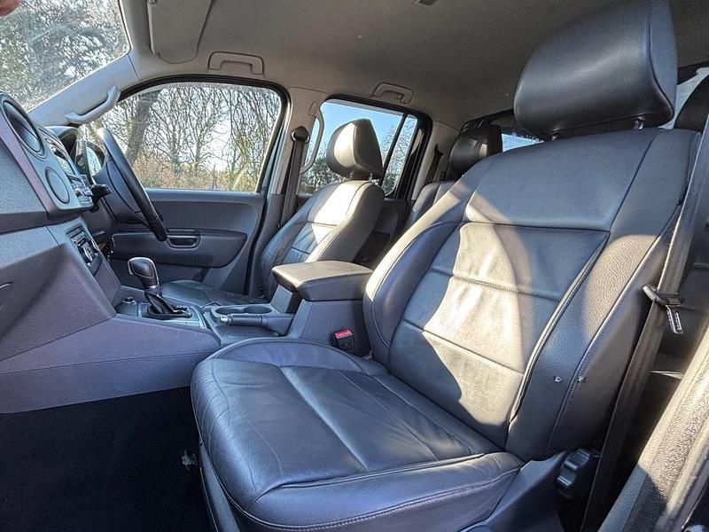 Used VW Amarok Highline 180 HP (132 kW) 2013 Black Pickup