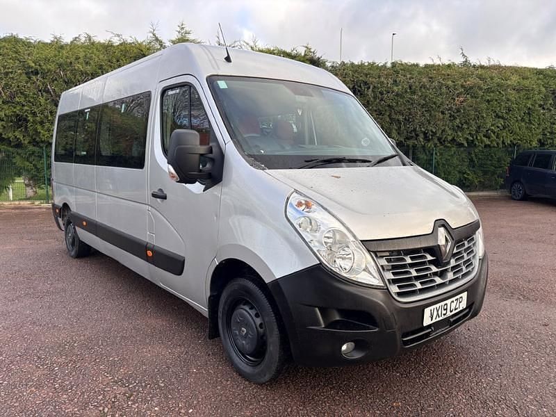 Grey Used 2019 Renault Master Business Sedan | £10,999 (Super price) - Image 1/3