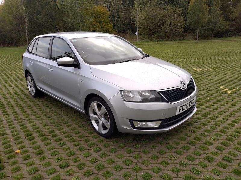 Silver Used 2014 Skoda Rapid SE Hatchback | £4,995 (Fair price) - Image 1/4