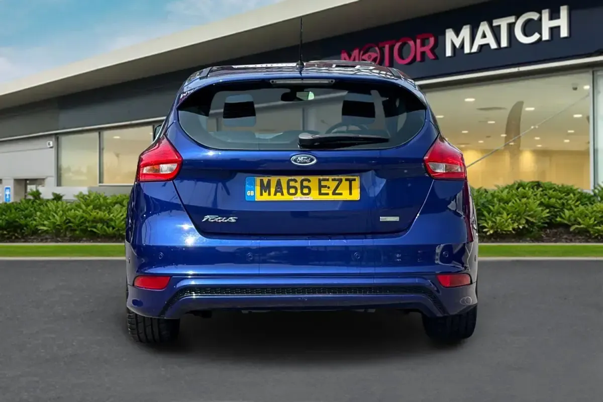 Used Ford Focus ST-Line 2016 Blue Hatchback