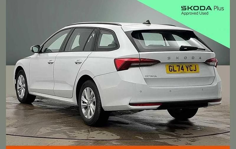 Used Skoda Octavia SE Technology 113 HP (83 kW) 2024 Moon white metallic Estate