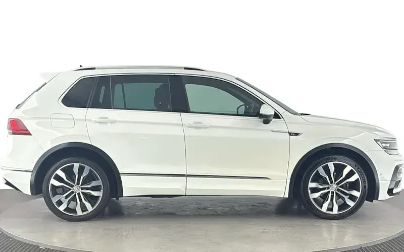 Used VW Tiguan R-line 150 HP (110 kW) 2019 White SUV