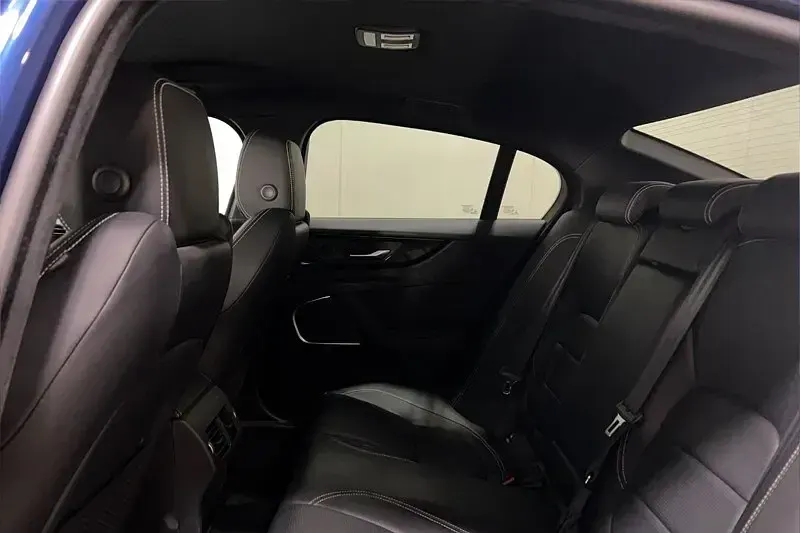 Used Jaguar XE R-Dynamic 201 HP (147 kW) 2021 Blue Sedan