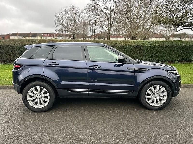 Used Land Rover Range Rover evoque SE 2016 Blue Estate